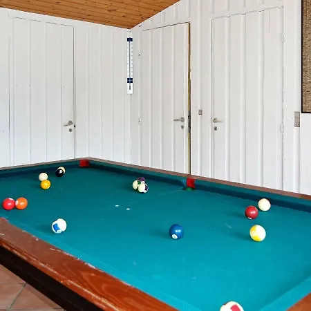 Five-bedroom Holiday In Hadsund 2 *