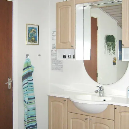 Five-bedroom Holiday In Hadsund 2